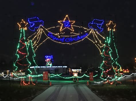 Enchanting Holiday Displays at Northeast Ohio's Magic of Lights